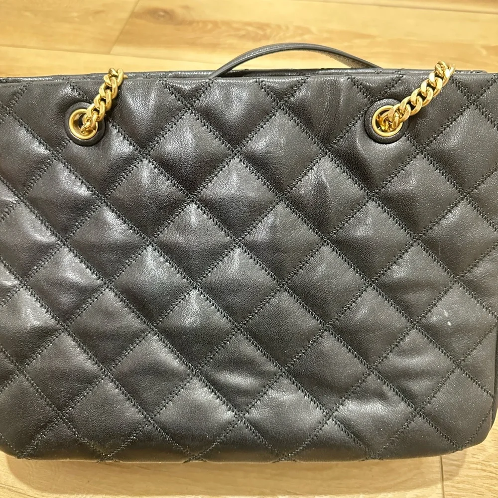 LIKE NEW- Tory Burch shoulder purse - Picture 5 of 6